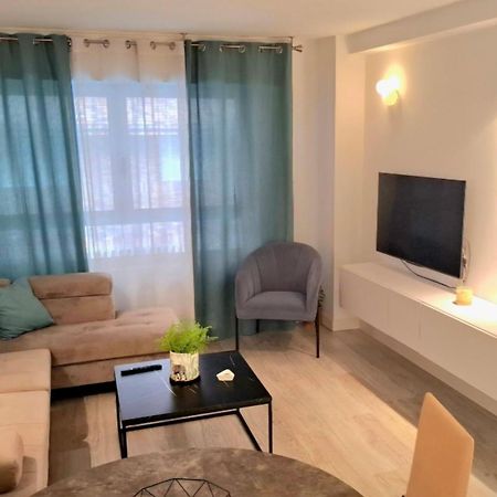 Moderno Apartamento Con Garaje Privado En El Centro De วิโก ภายนอก รูปภาพ