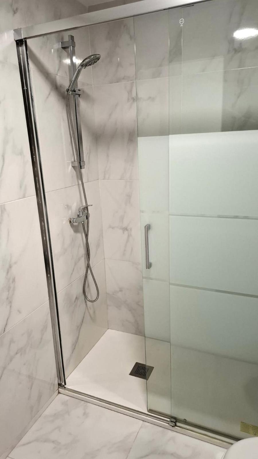 Moderno Apartamento Con Garaje Privado En El Centro De วิโก ภายนอก รูปภาพ